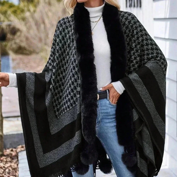 Black Preppy Womens Houndstooth Pattern Pom Pom Decor Fringe Hem Cape Cardigan - Picture 1 of 5